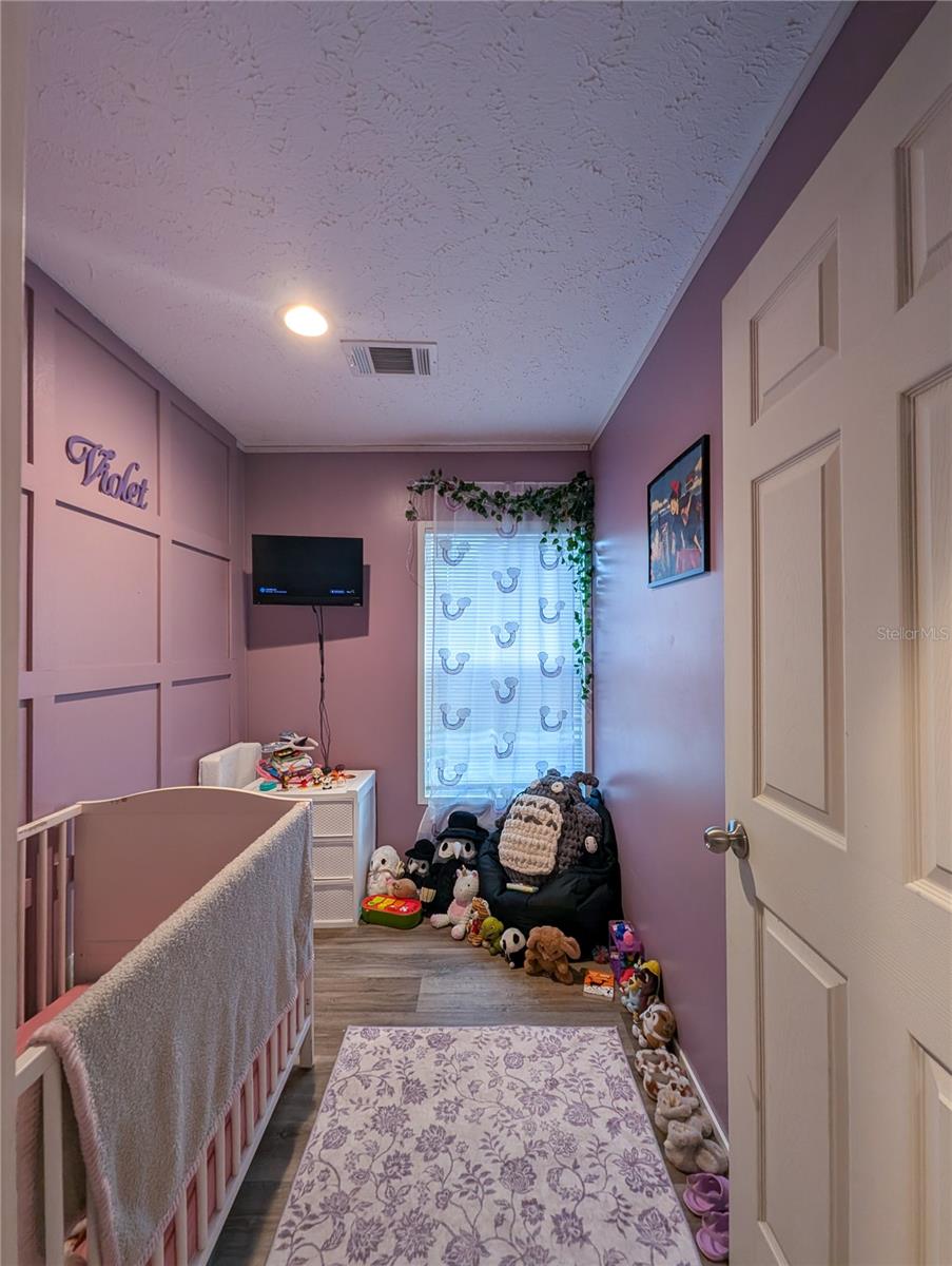 Image 16 of 21 For 231 Tropic Avenue