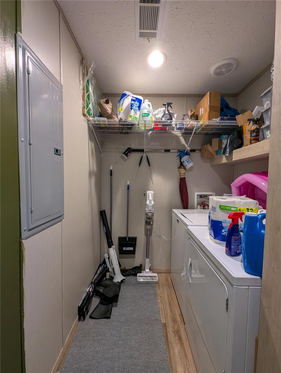 Image 19 of 21 For 231 Tropic Avenue