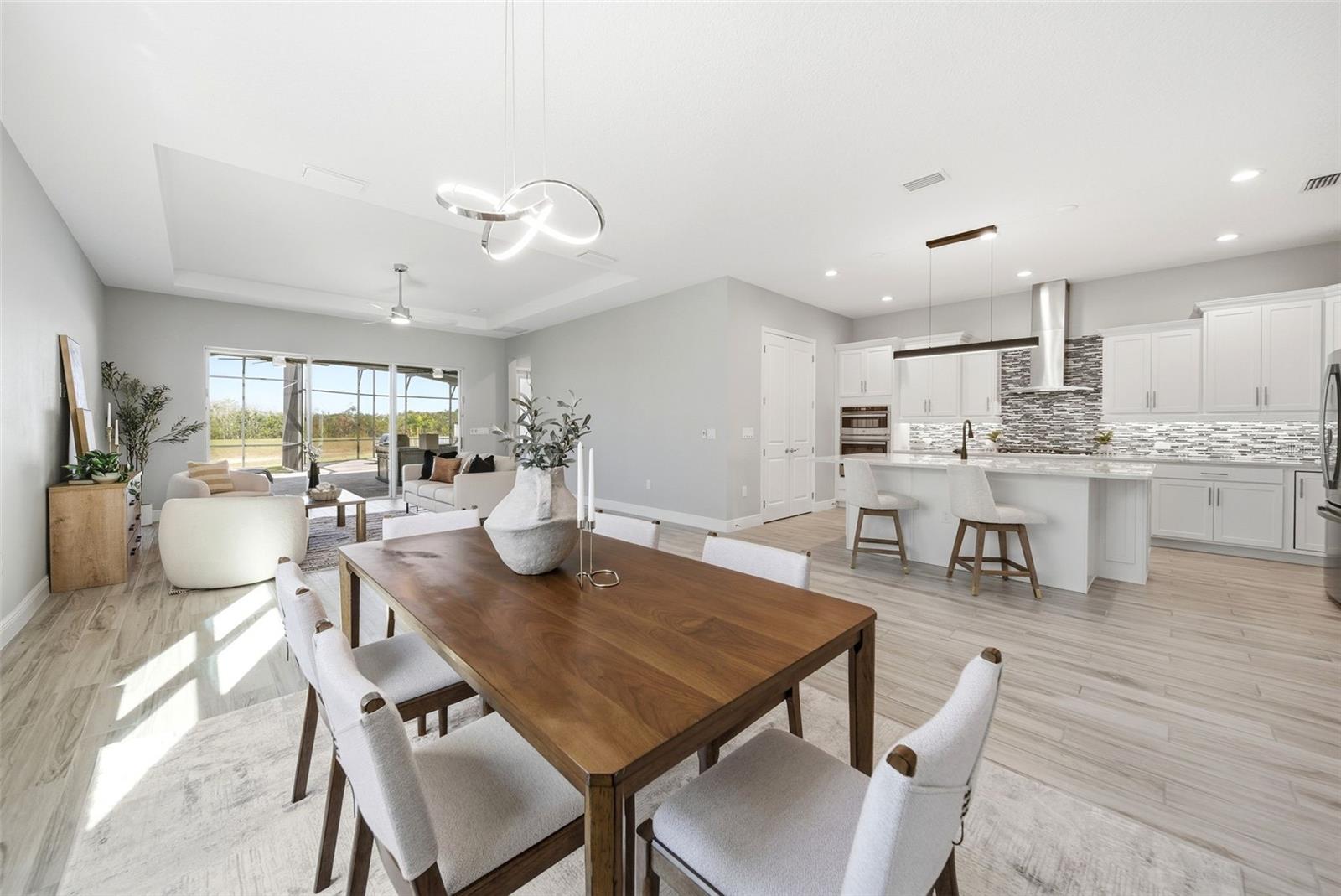 Image 11 of 47 For 15047 Sunstar Way