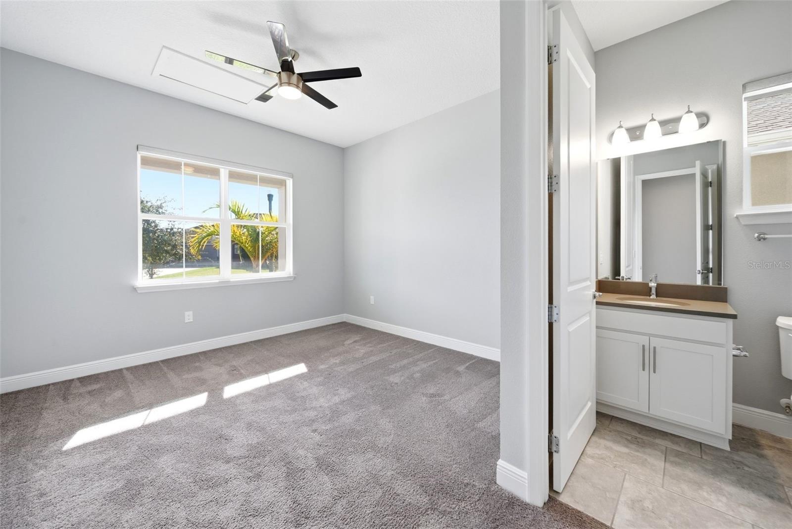 Image 22 of 47 For 15047 Sunstar Way