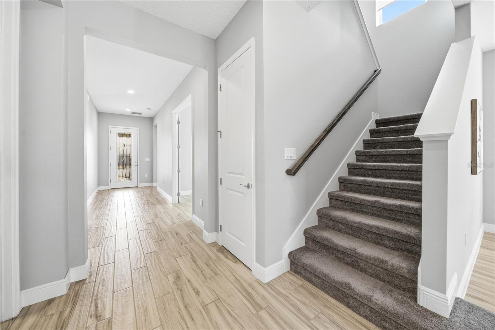 Image 28 of 47 For 15047 Sunstar Way