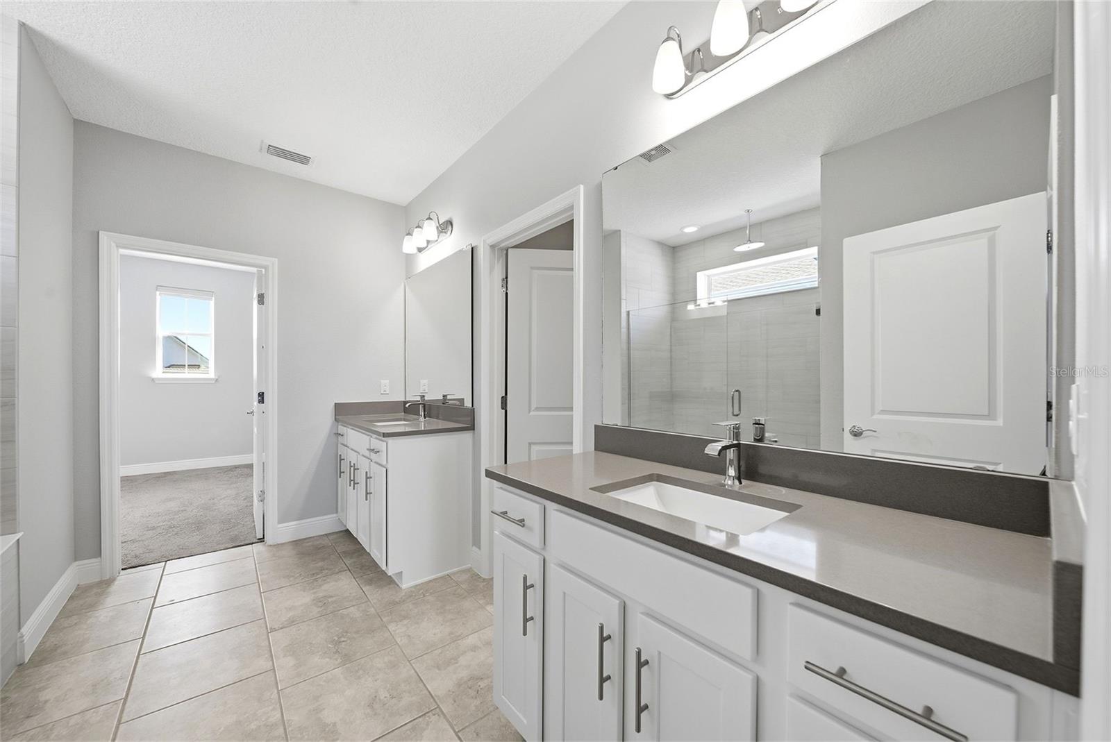 Image 34 of 47 For 15047 Sunstar Way