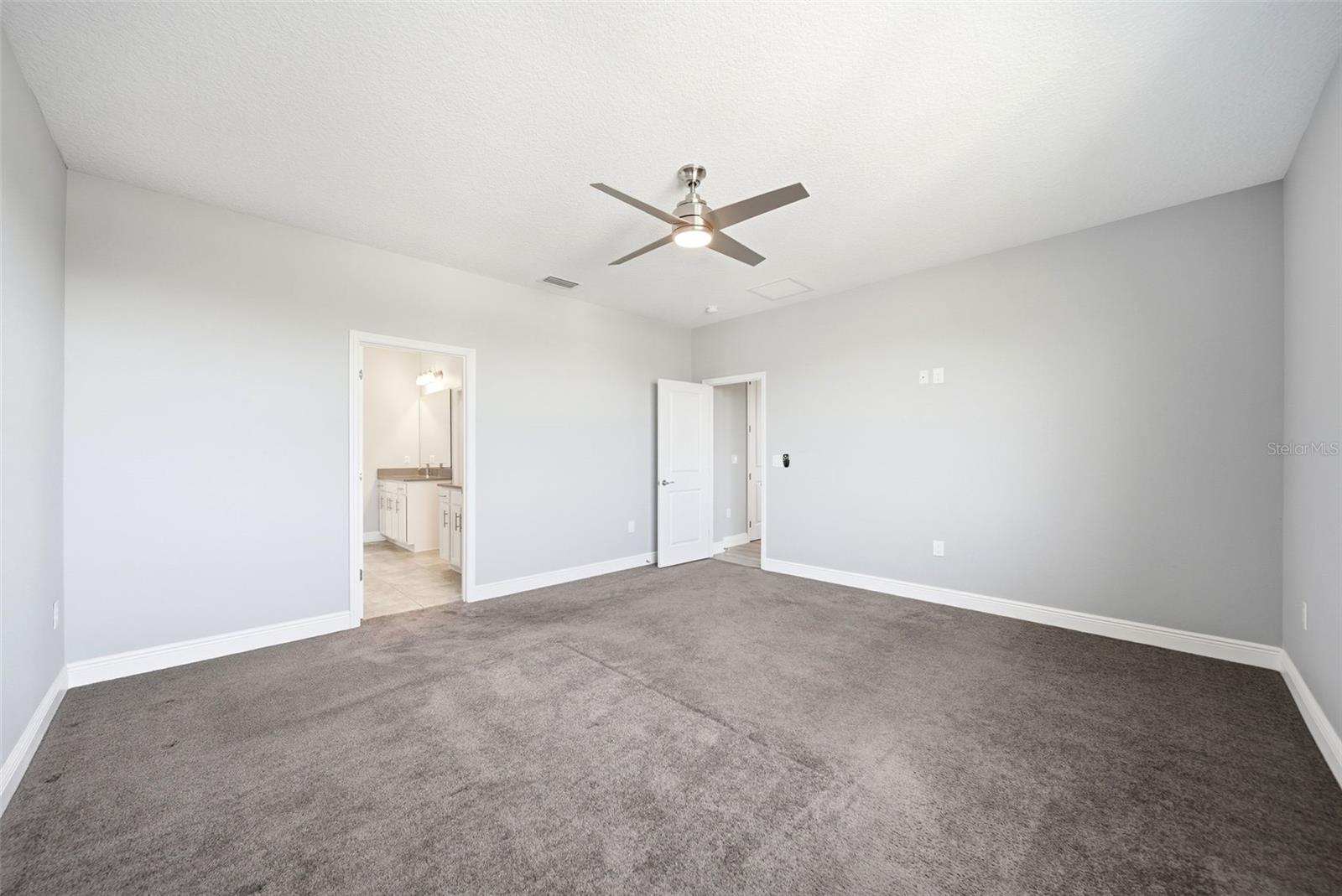 Image 35 of 47 For 15047 Sunstar Way