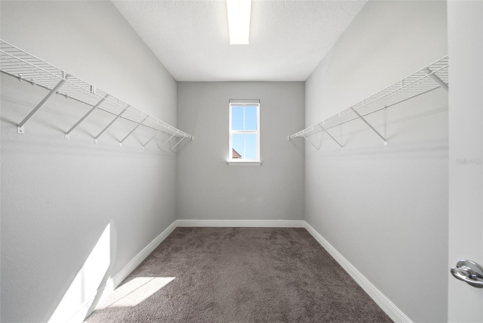 Image 36 of 47 For 15047 Sunstar Way