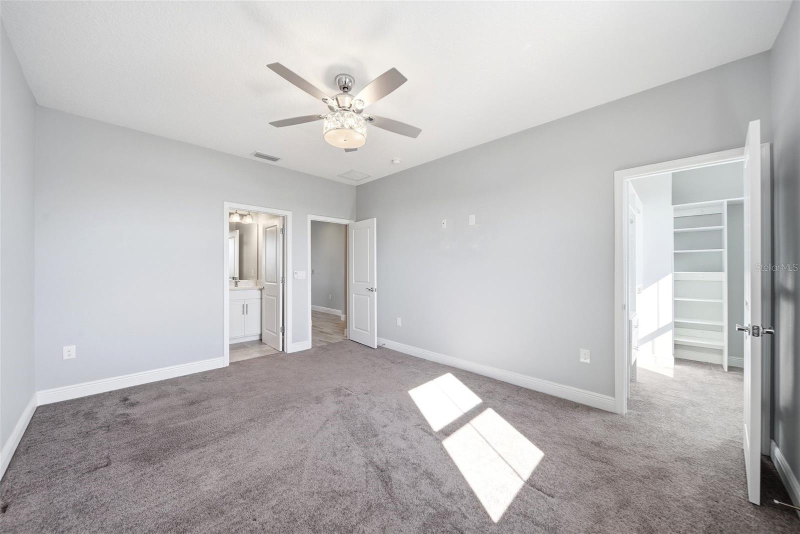 Image 38 of 47 For 15047 Sunstar Way