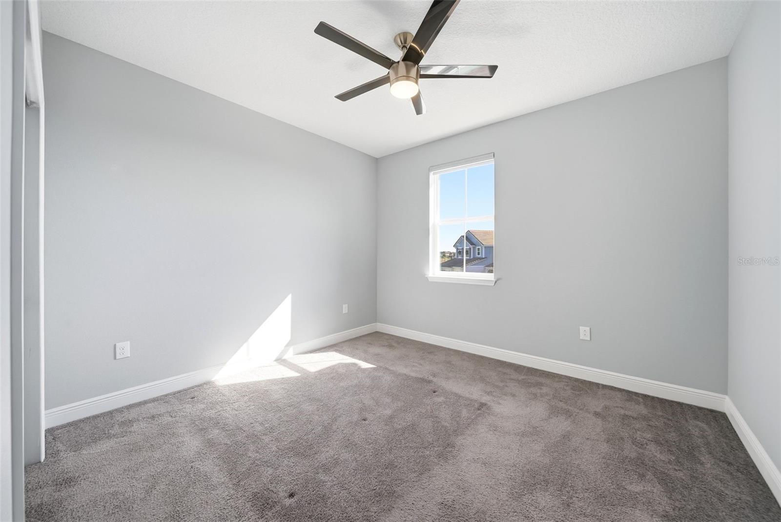 Image 39 of 47 For 15047 Sunstar Way