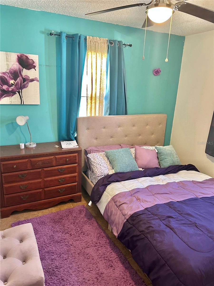 Image 6 of 6 For 2334 Olivet Avenue