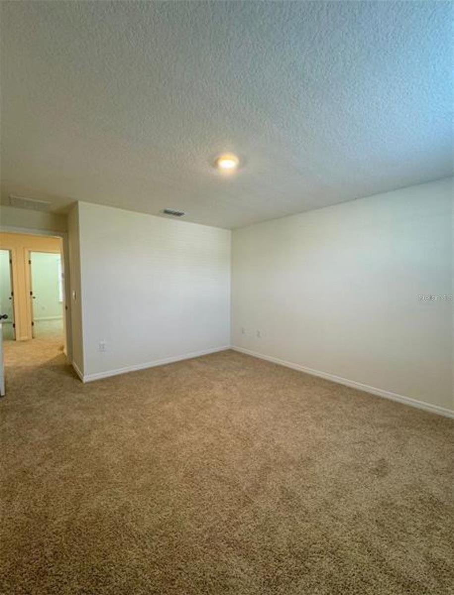 Image 23 of 37 For 13519 Sagestone Drive