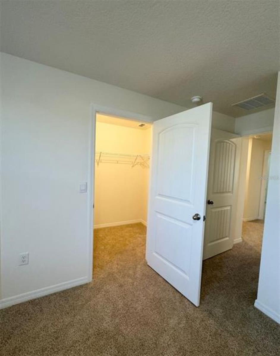 Image 24 of 37 For 13519 Sagestone Drive