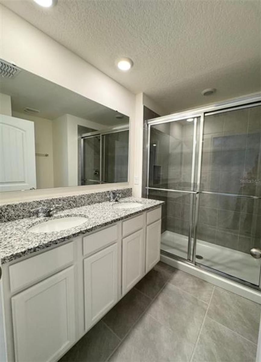 Image 26 of 37 For 13519 Sagestone Drive