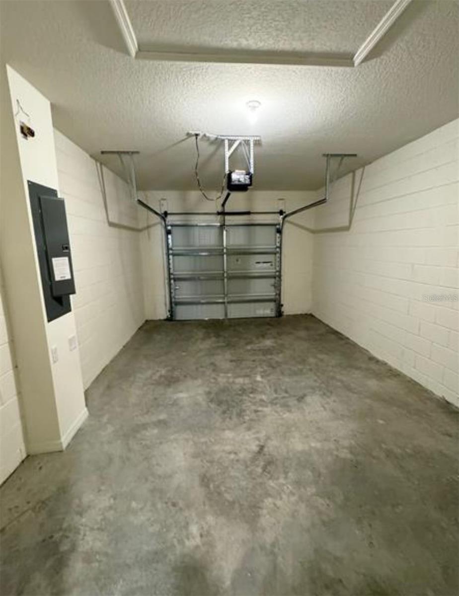 Image 31 of 37 For 13519 Sagestone Drive