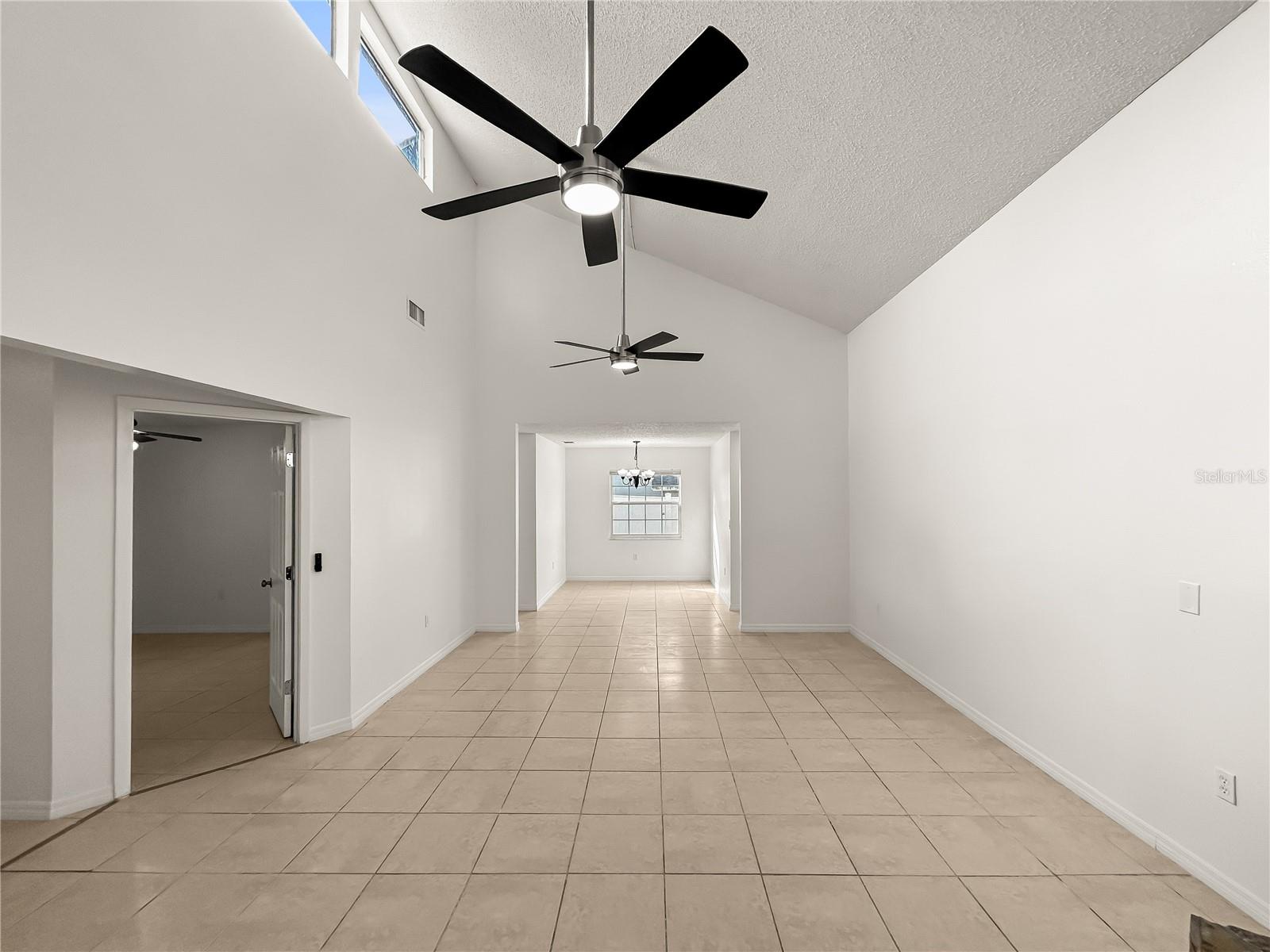 Image 19 of 25 For 1610 Harbor Way