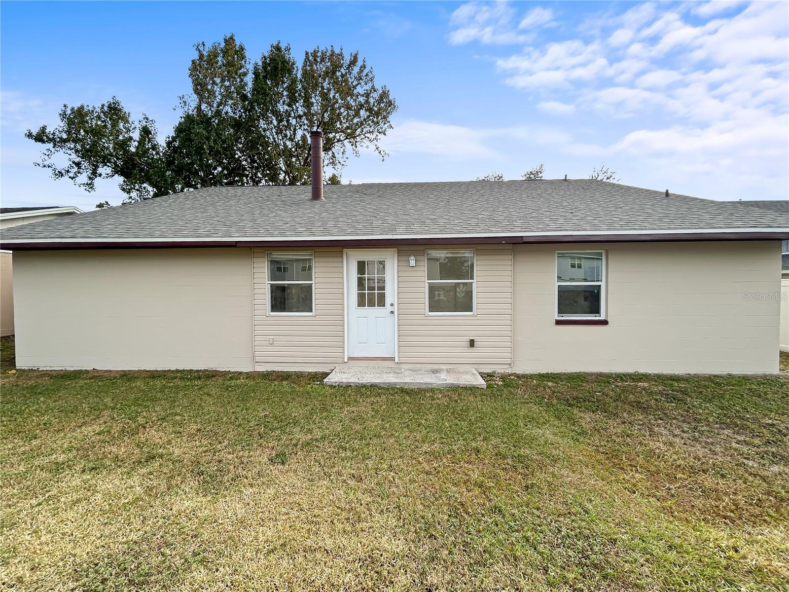 Image 5 of 25 For 1610 Harbor Way