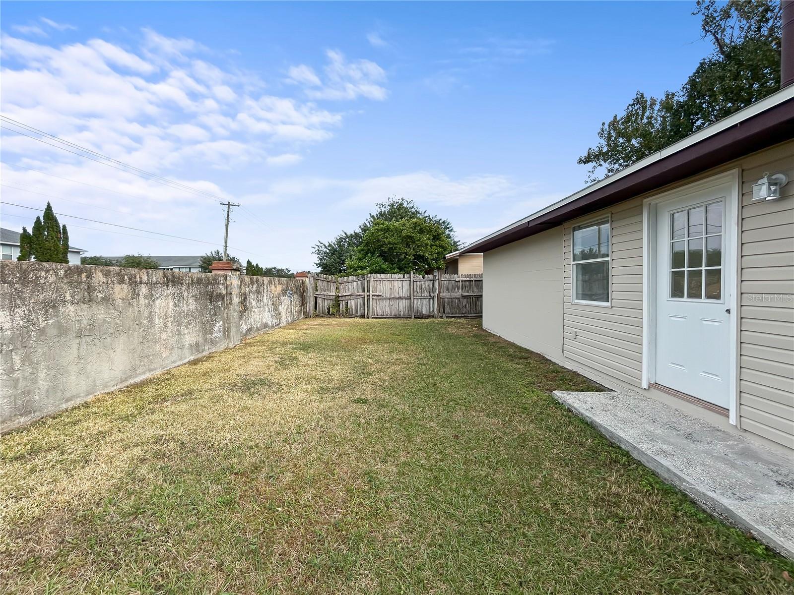 Image 6 of 25 For 1610 Harbor Way