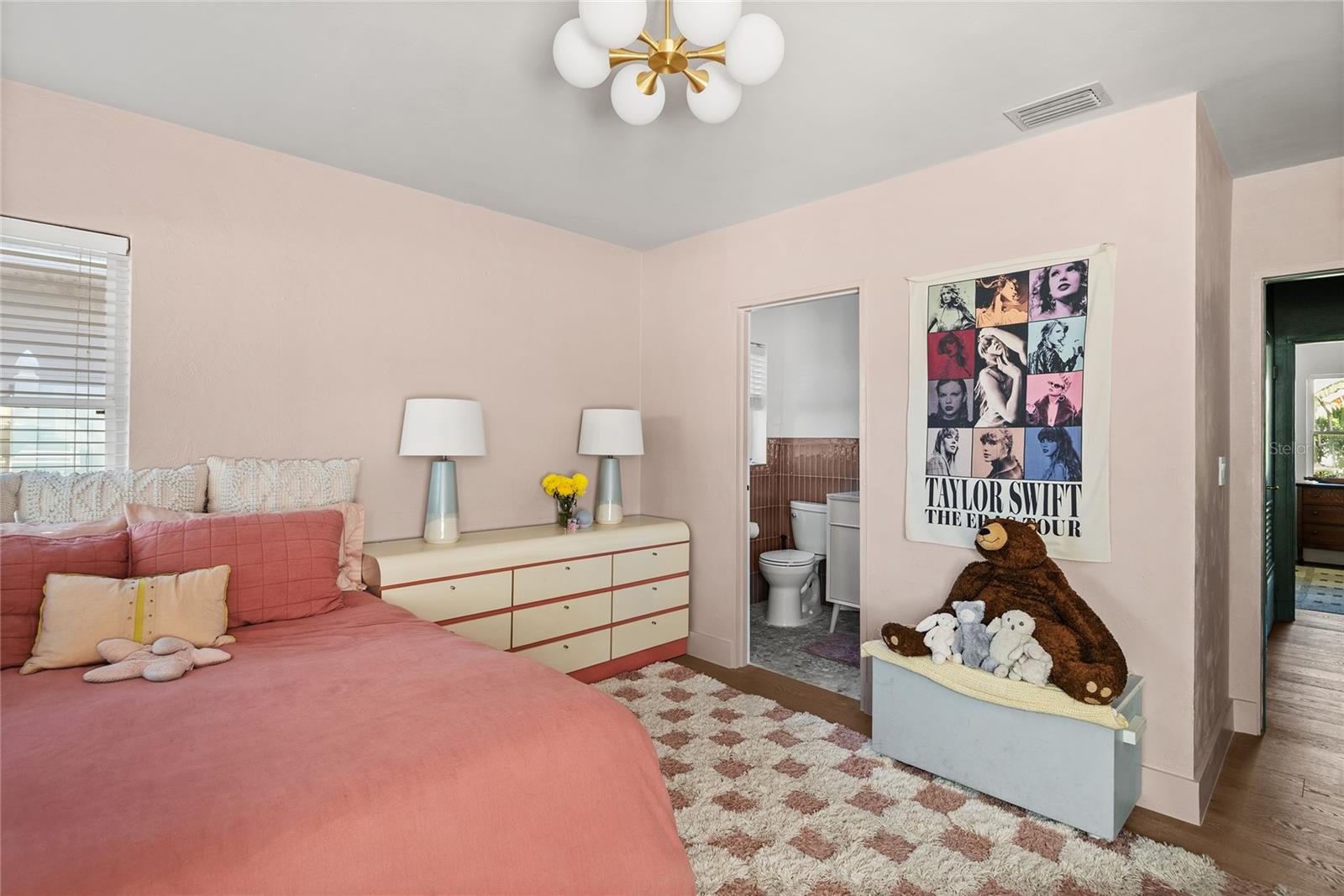 Image 27 of 43 For 825 Winter Park Street