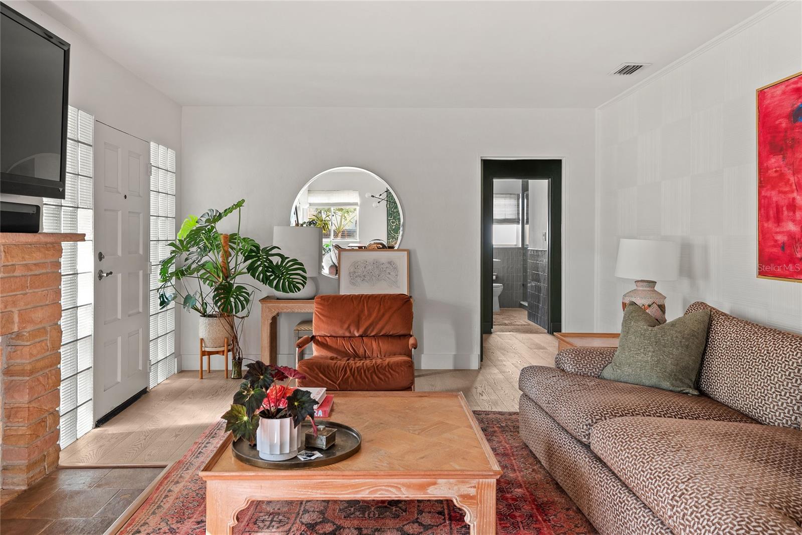 Image 4 of 43 For 825 Winter Park Street