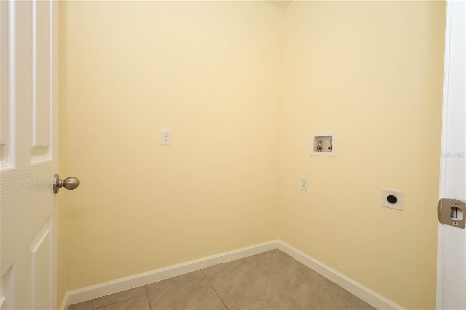 Image 29 of 43 For 4412 Talbot Boulevard