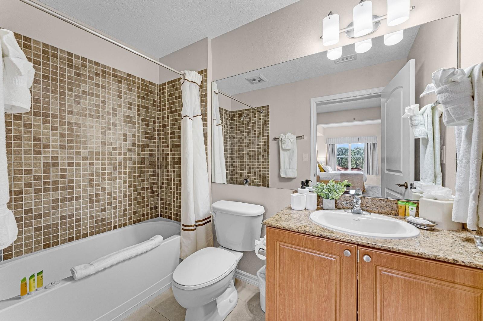 Image 13 of 35 For 7383 Universal Boulevard 307