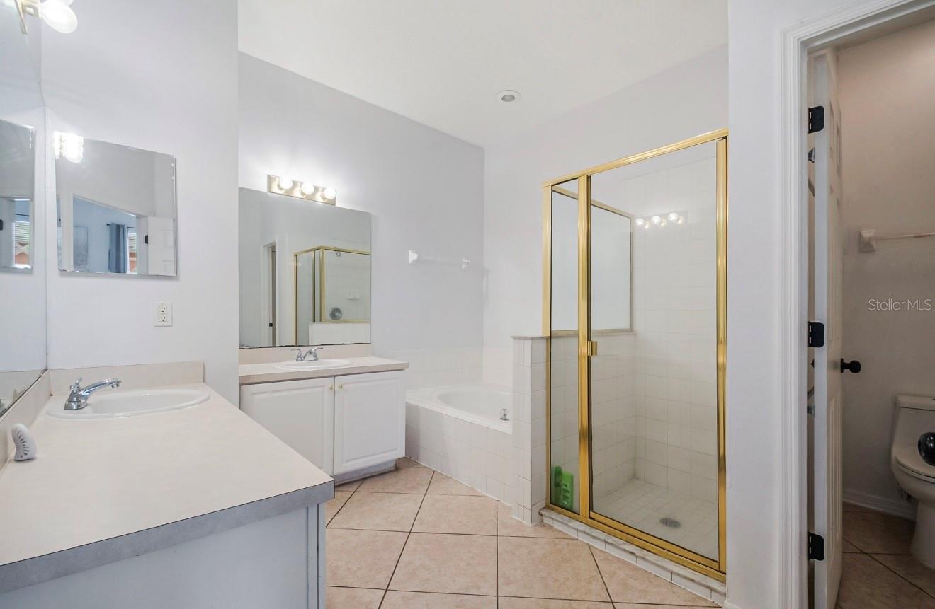 Image 12 of 24 For 1800 Baguette Court