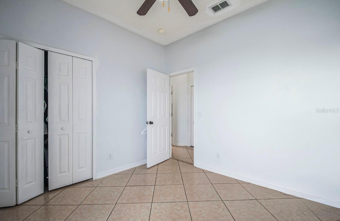 Image 16 of 24 For 1800 Baguette Court