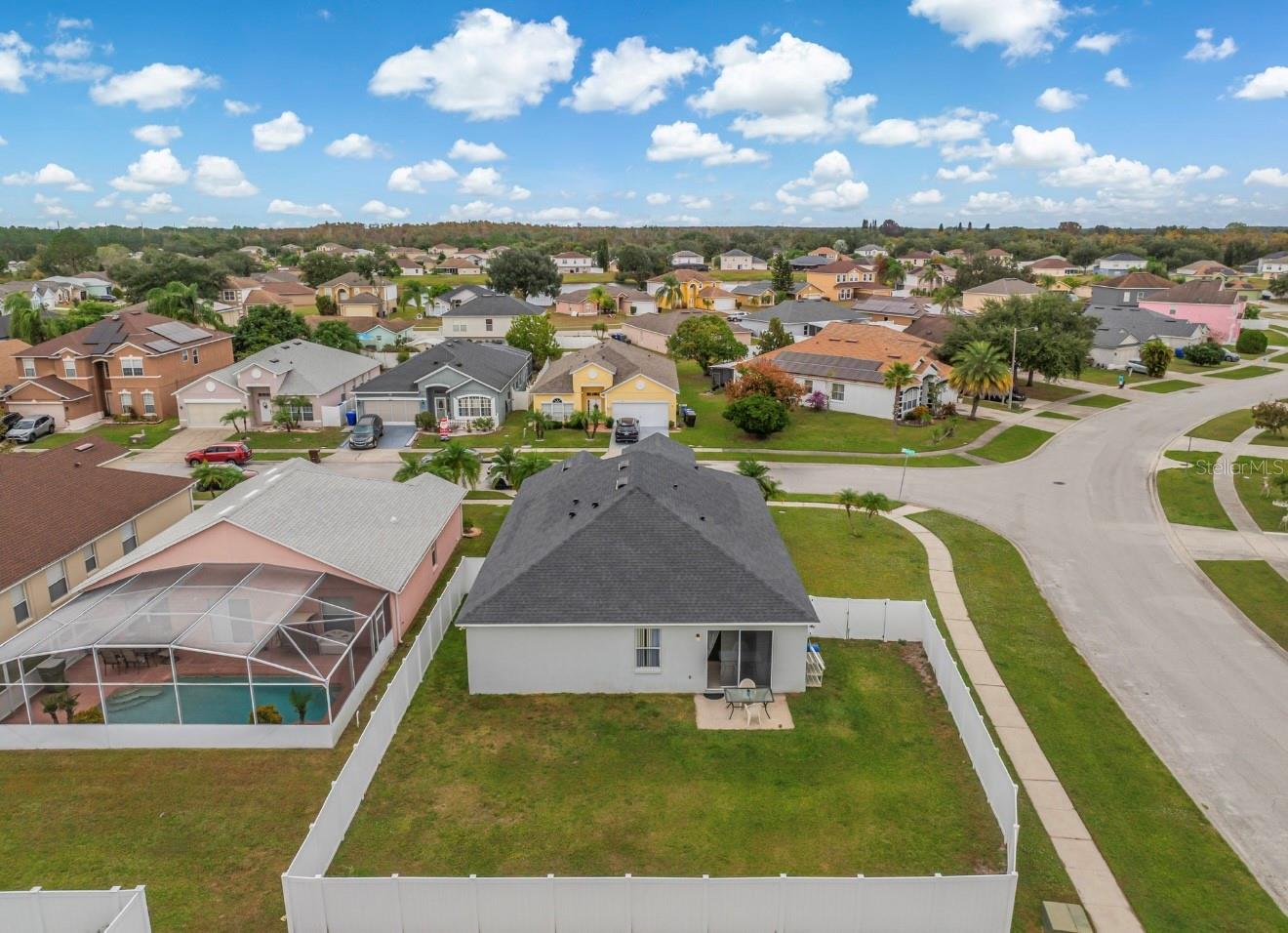 Image 17 of 24 For 1800 Baguette Court