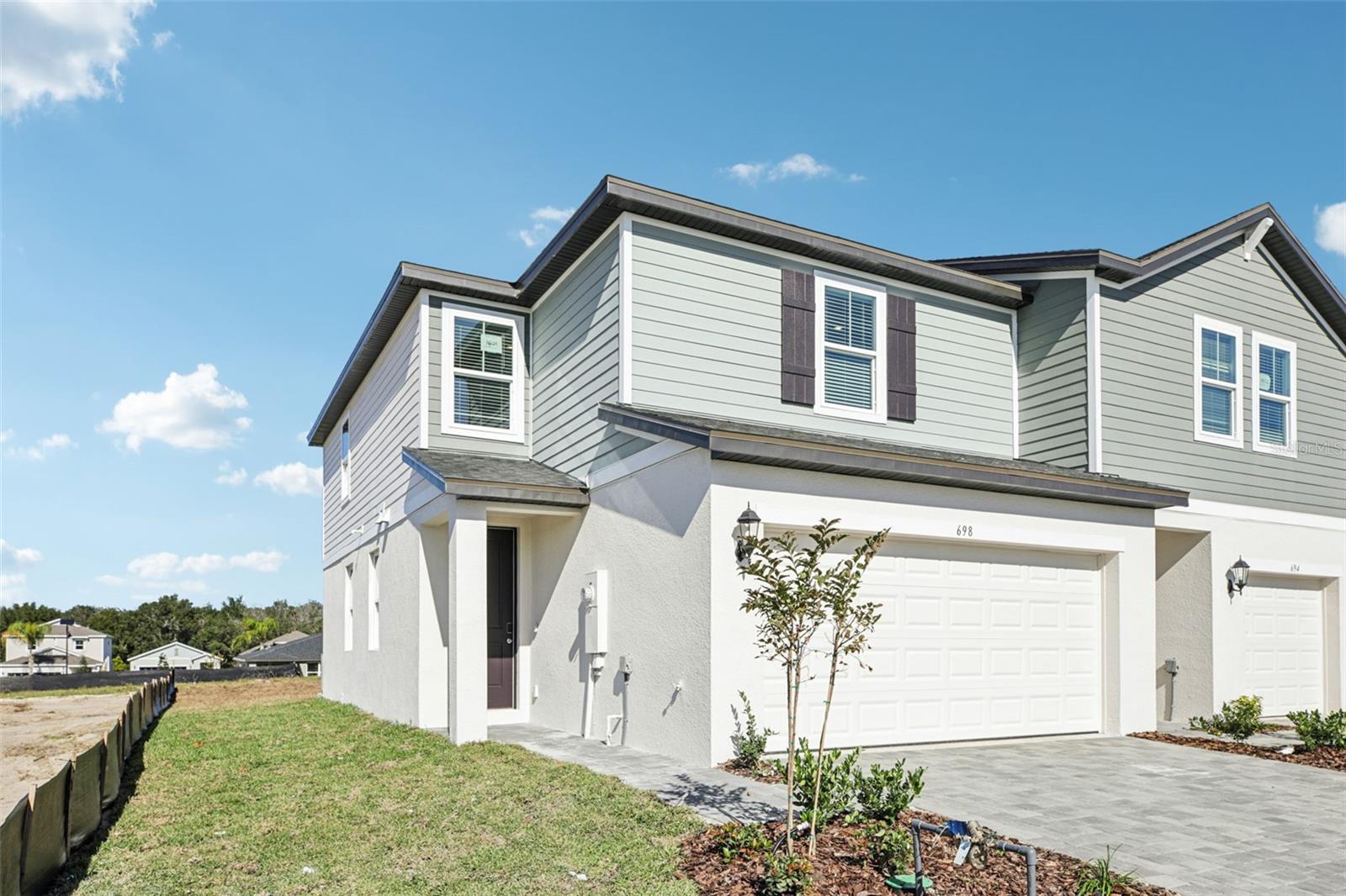 Image 2 of 45 For 698 Muhly Street