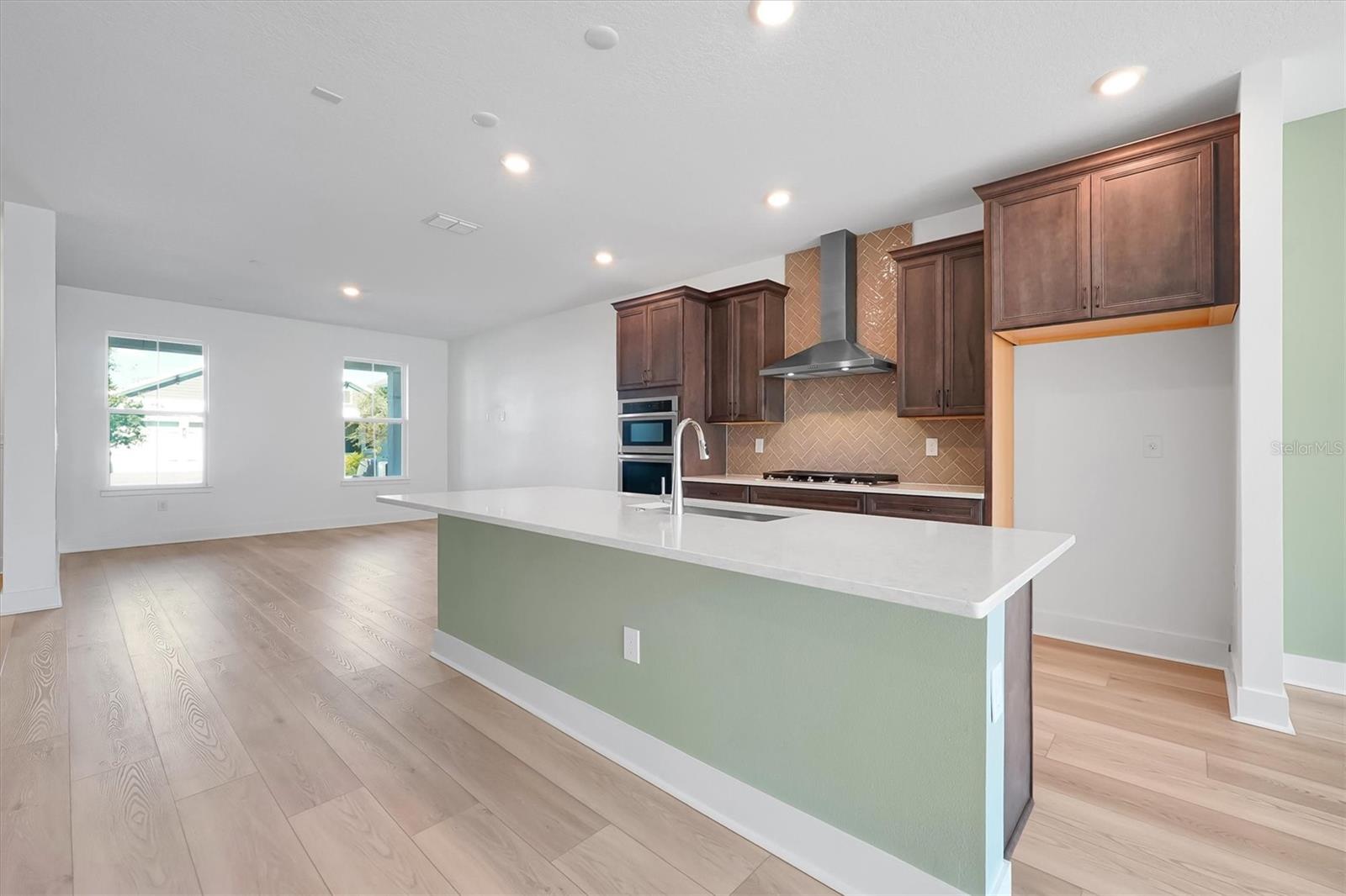 Image 13 of 50 For 15008 Lebeau Loop