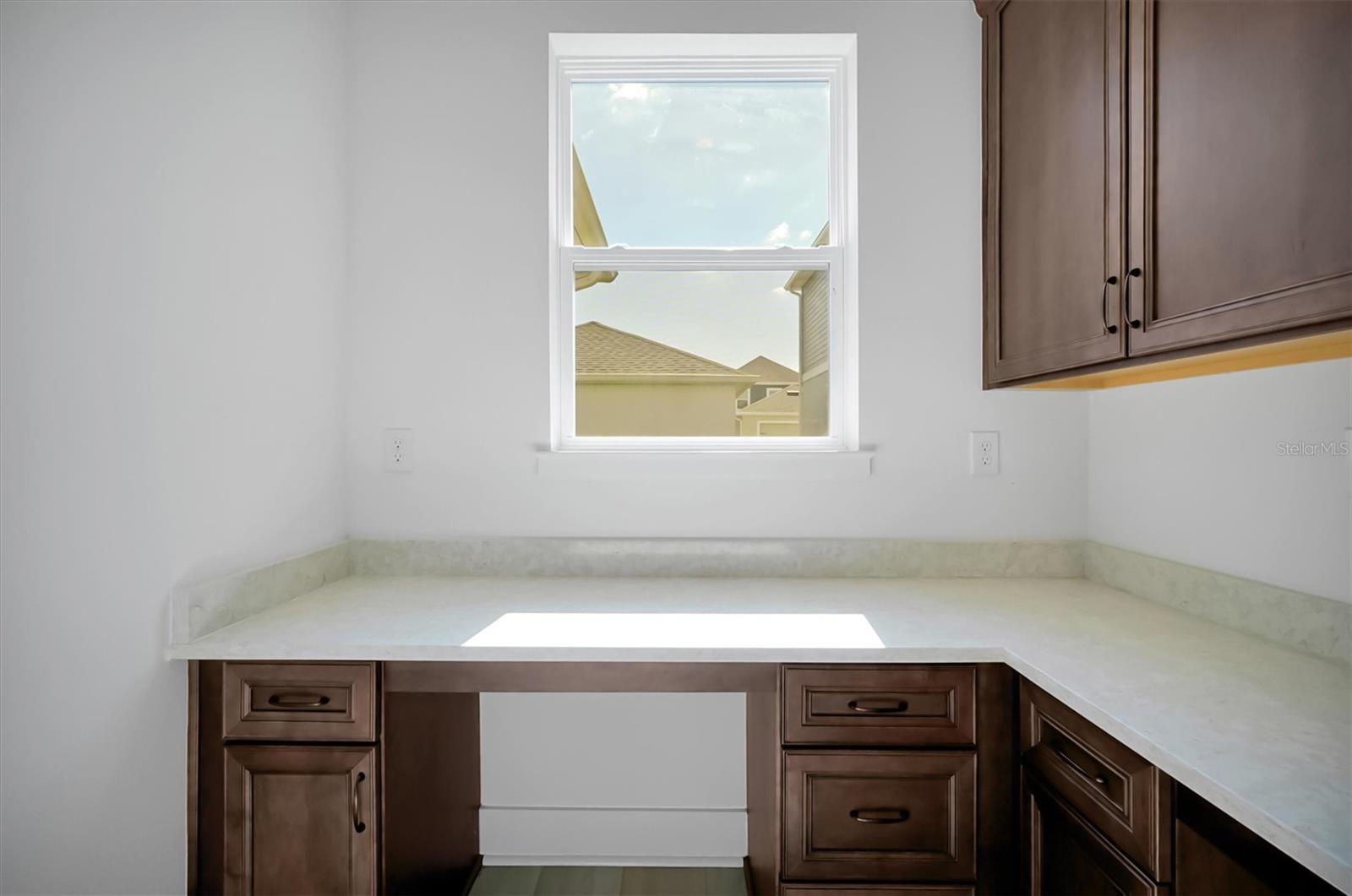 Image 17 of 50 For 15008 Lebeau Loop