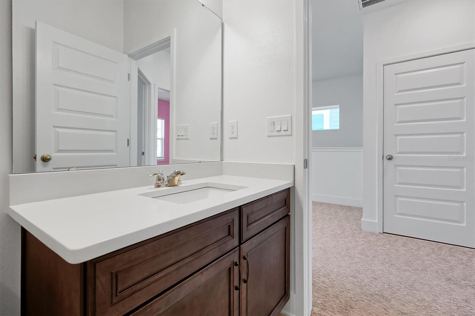 Image 33 of 50 For 15008 Lebeau Loop