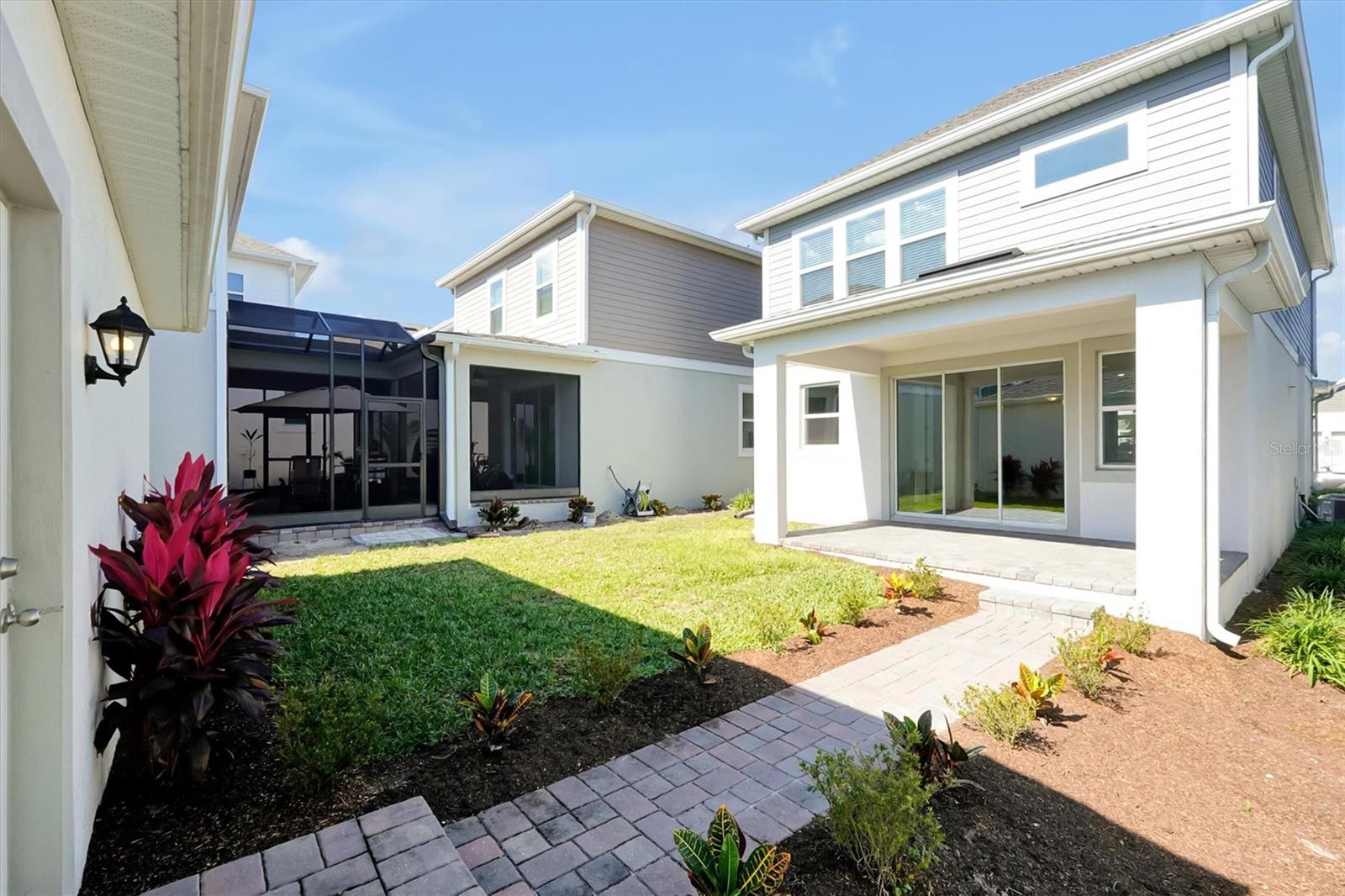 Image 37 of 50 For 15008 Lebeau Loop