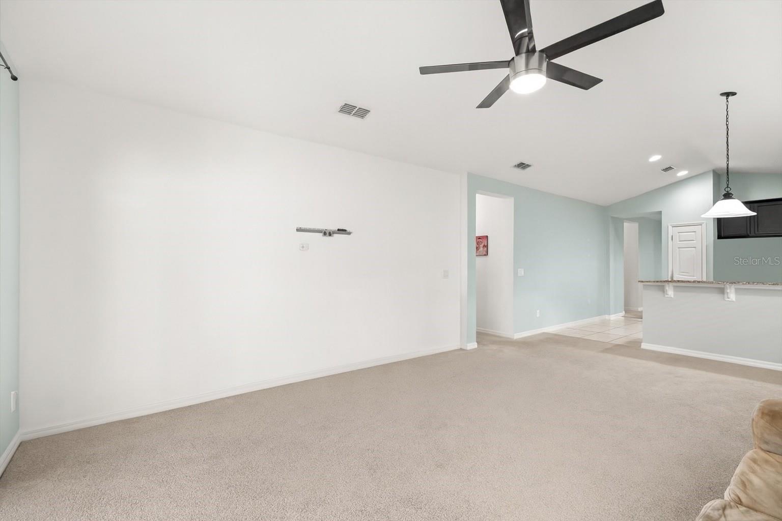 Image 11 of 36 For 4710 Seeley Street