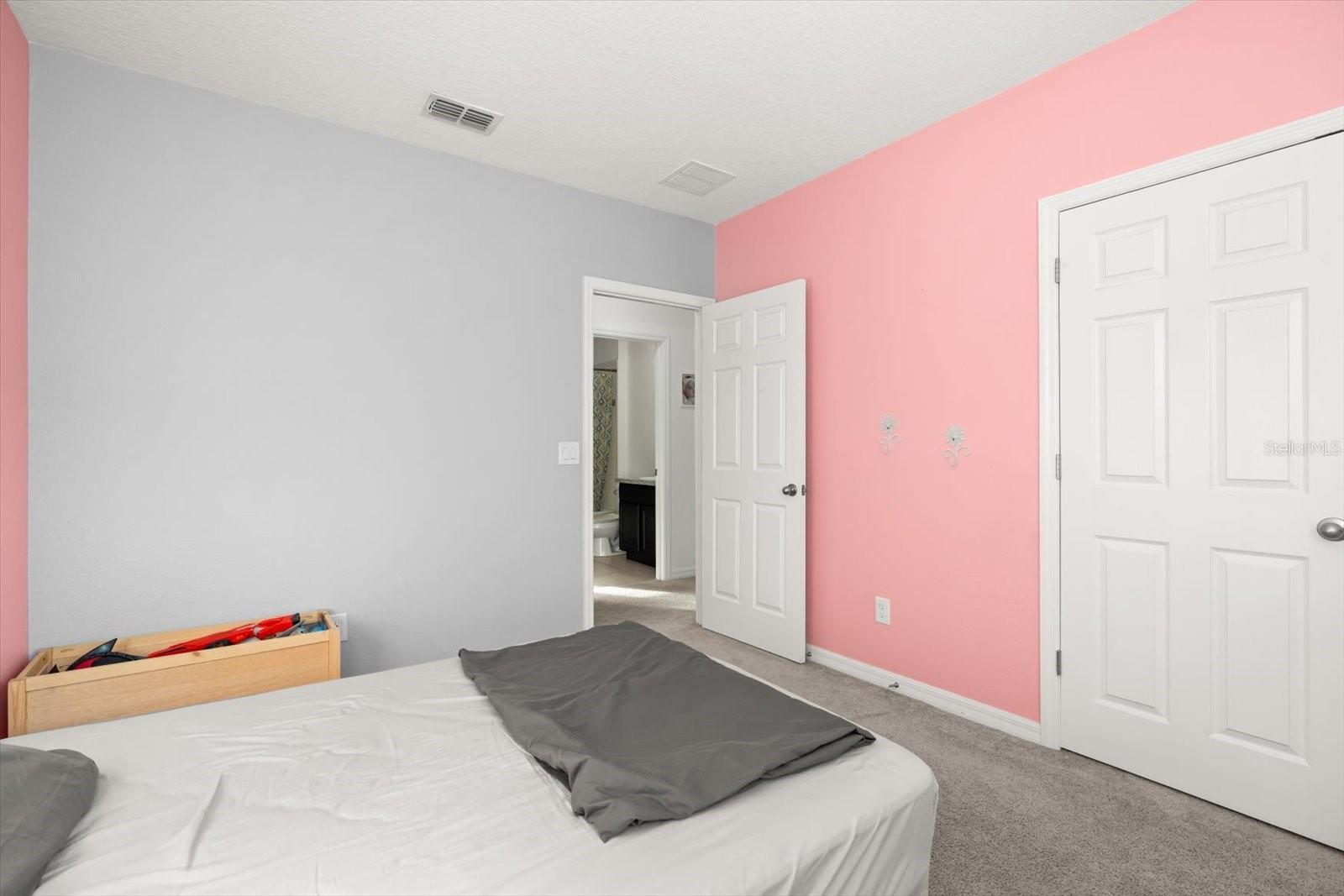 Image 16 of 36 For 4710 Seeley Street