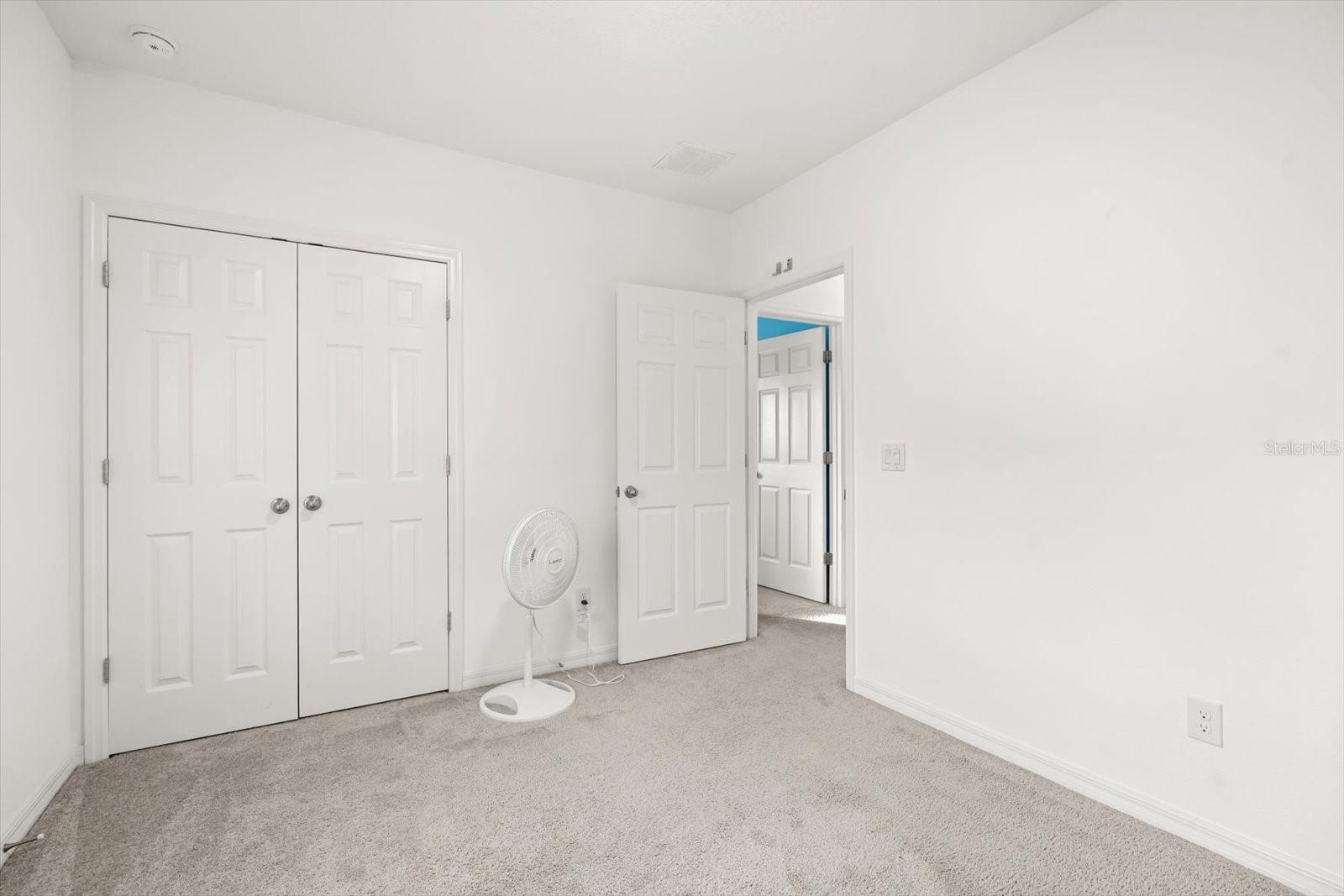 Image 18 of 36 For 4710 Seeley Street