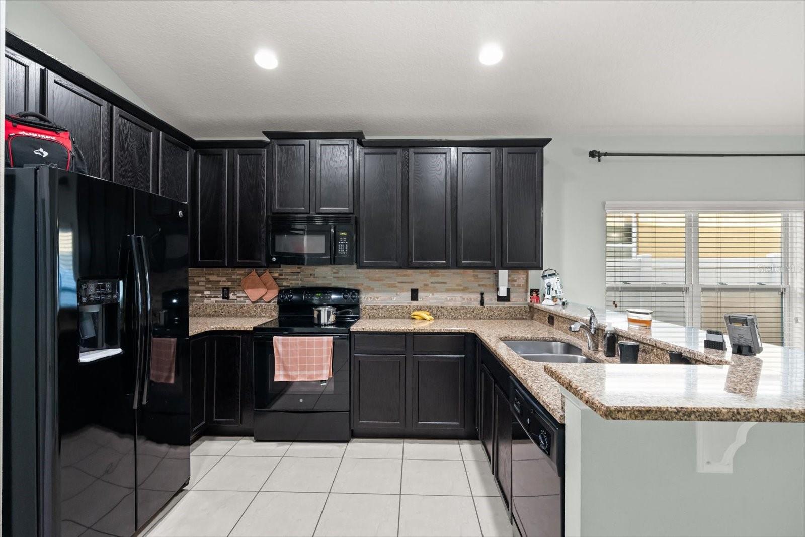 Image 7 of 36 For 4710 Seeley Street