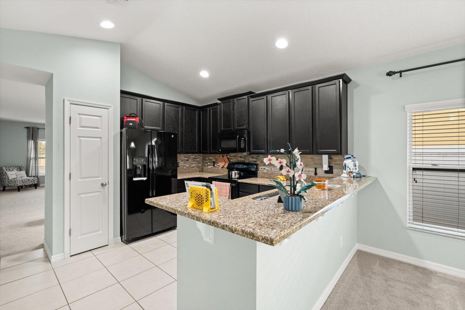 Image 8 of 36 For 4710 Seeley Street