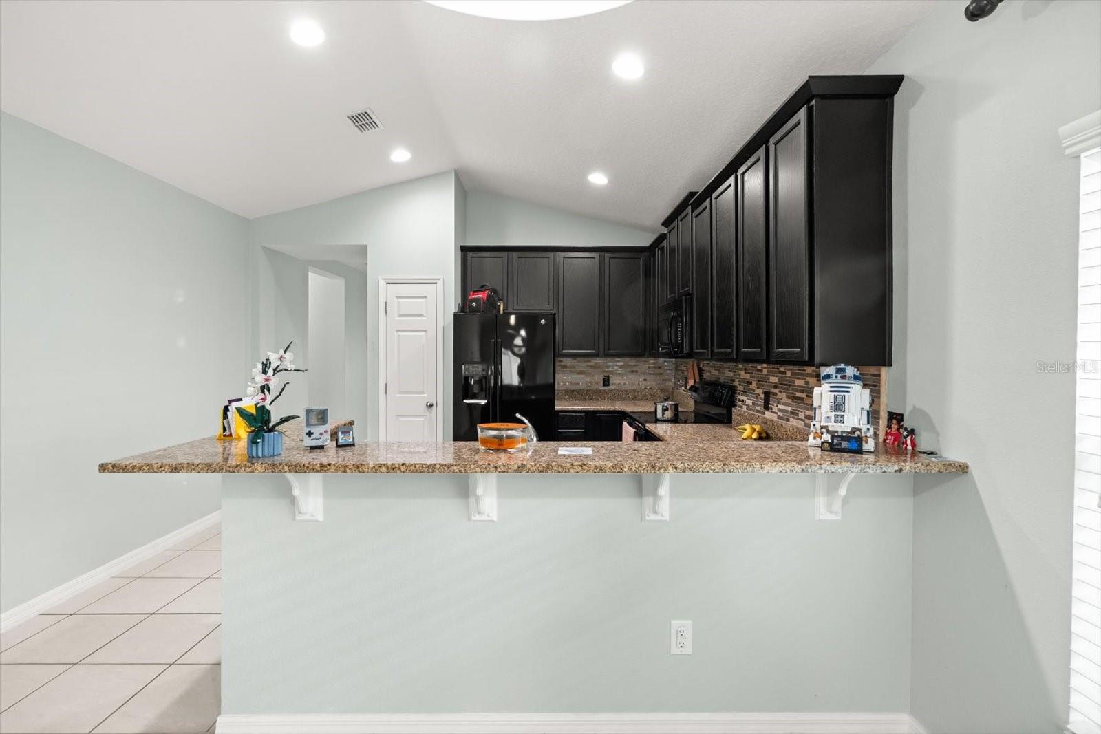 Image 9 of 36 For 4710 Seeley Street