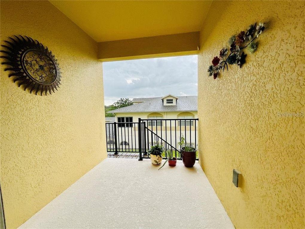 Image 10 of 20 For 17522 Promenade Drive