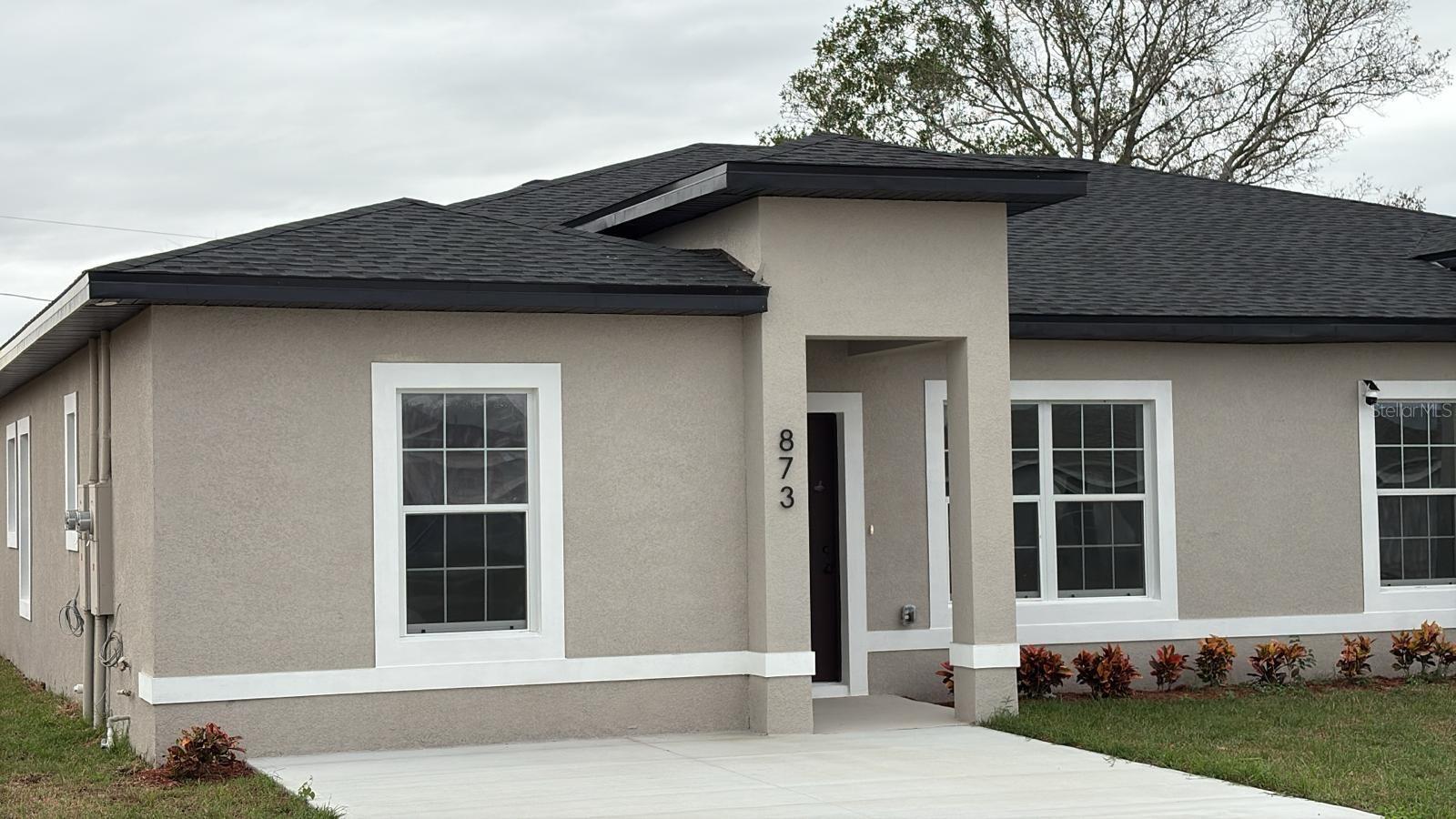 Image 8 of 24 For 875 Colville Drive