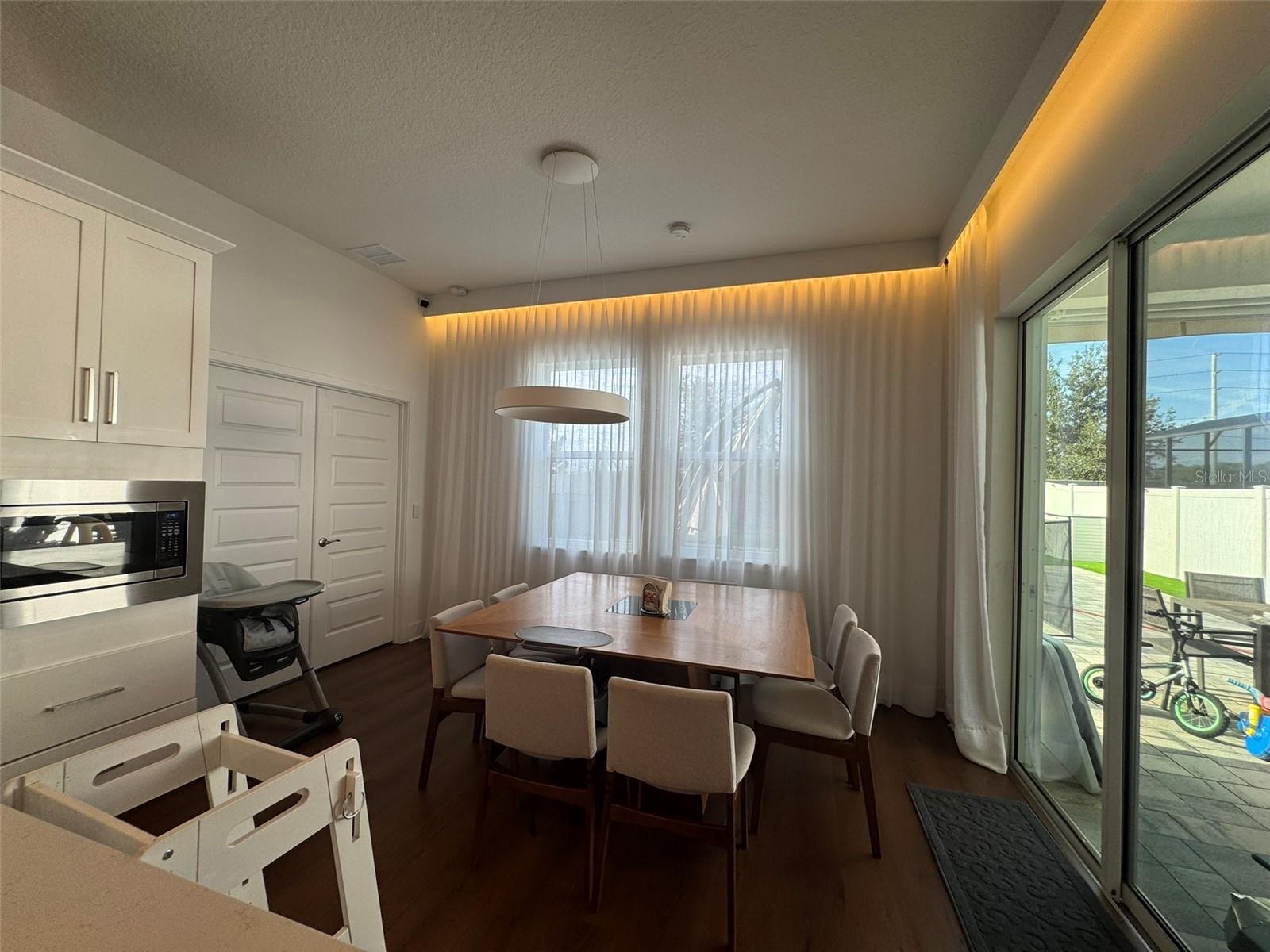 Image 11 of 61 For 14931 Lebeau Loop