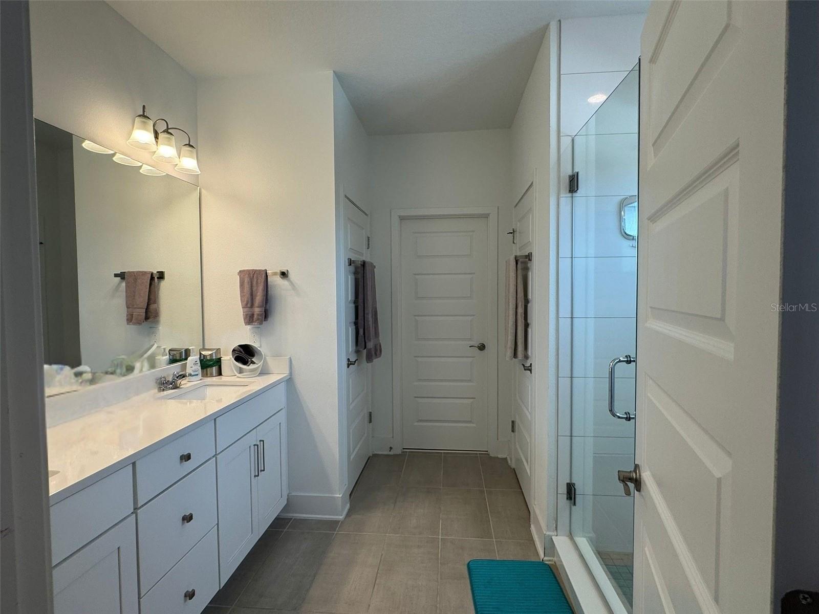 Image 27 of 61 For 14931 Lebeau Loop