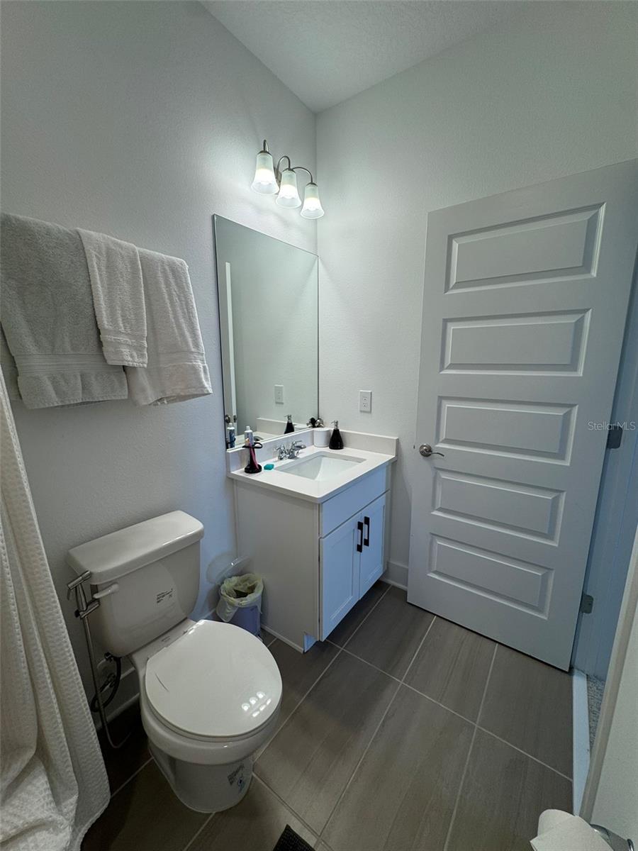 Image 49 of 61 For 14931 Lebeau Loop