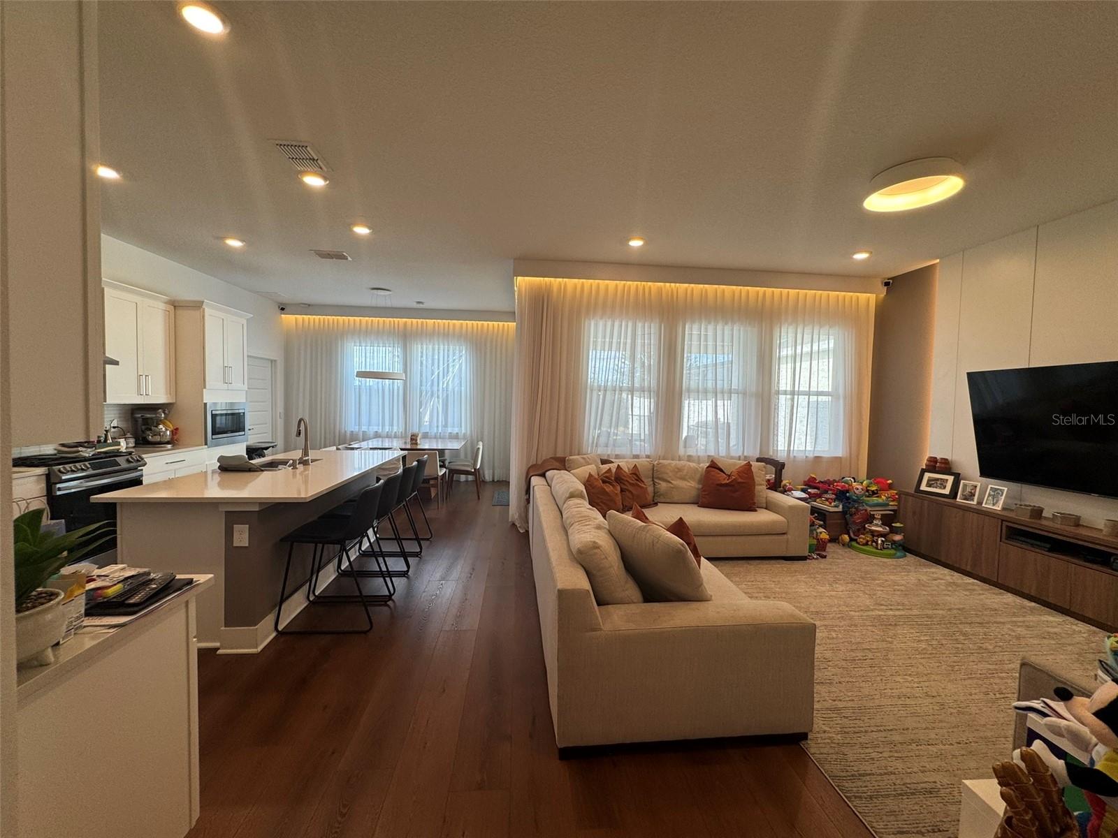 Image 7 of 61 For 14931 Lebeau Loop