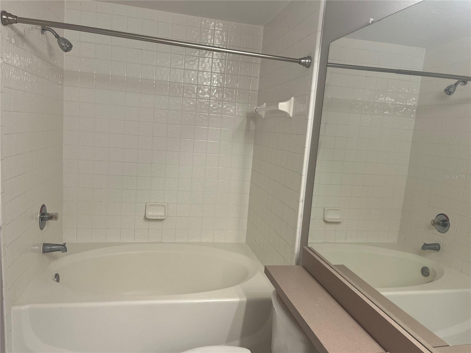 Image 10 of 13 For 5572 Metrowest Boulevard 209