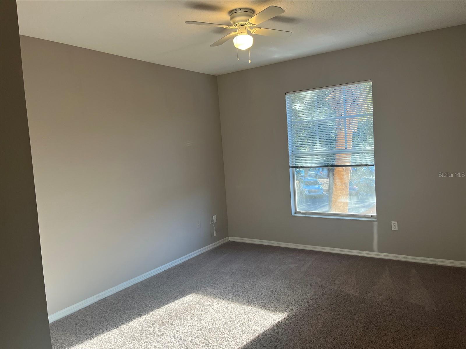 Image 9 of 13 For 5572 Metrowest Boulevard 209