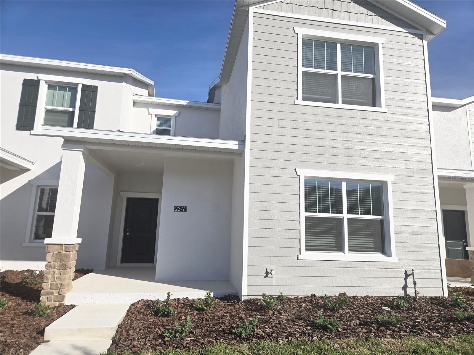 Image 2 of 27 For 2376 Rider Rain Lane