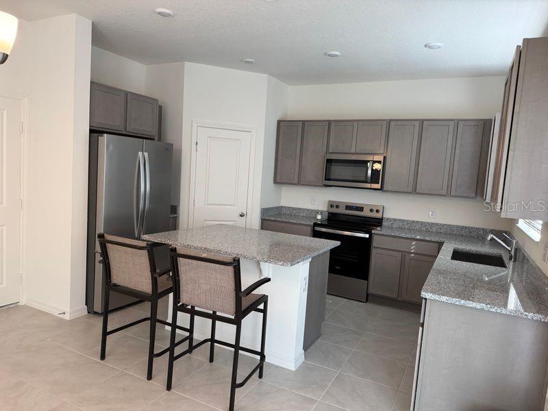 Image 3 of 21 For 317 Sunbrook Drive