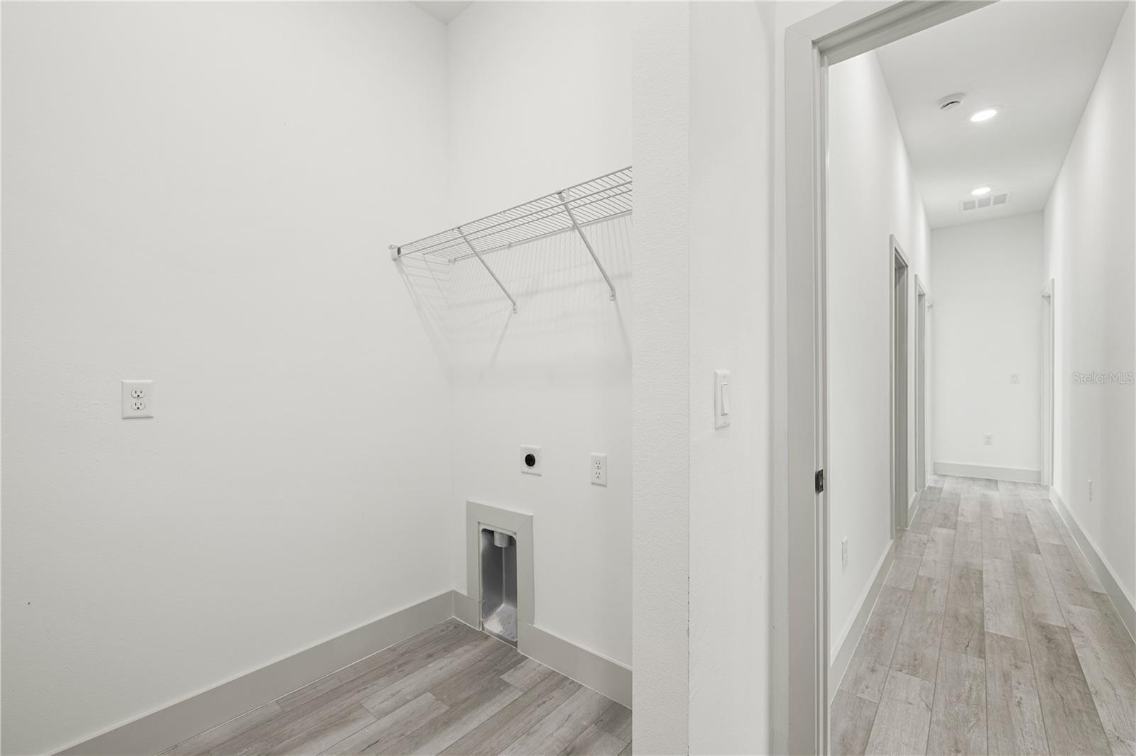 Image 14 of 28 For 3781 Haberland Boulevard