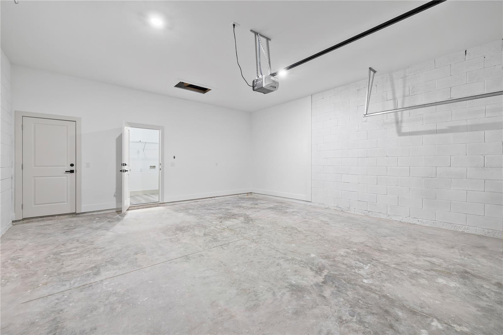 Image 15 of 28 For 3781 Haberland Boulevard