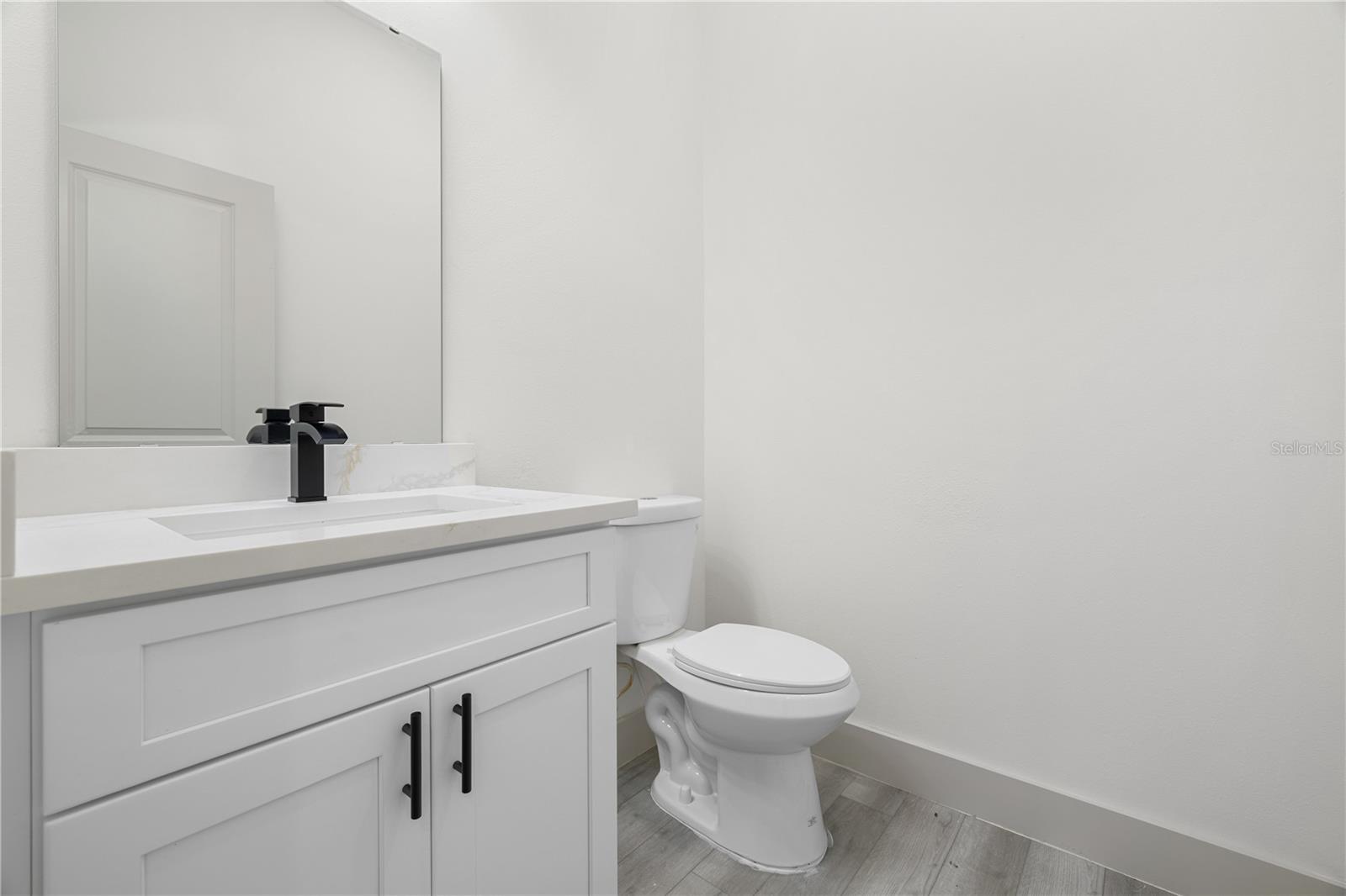 Image 17 of 28 For 3781 Haberland Boulevard