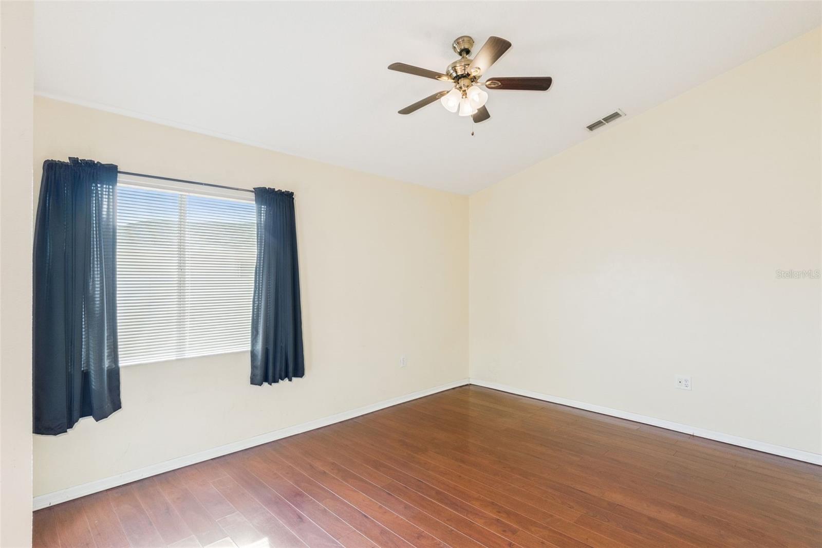 Image 20 of 36 For 602 Hillcrest Drive